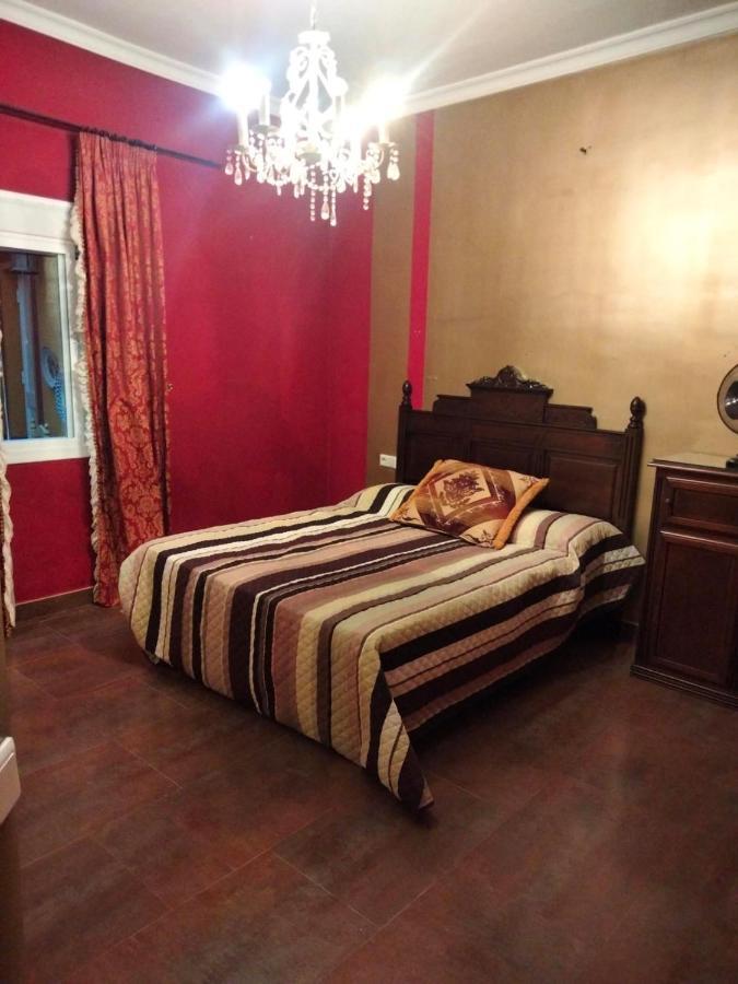 Apartamento En Pleno Centro De Marchena 3 Dormitorios 3 Banos Privados Bagian luar foto