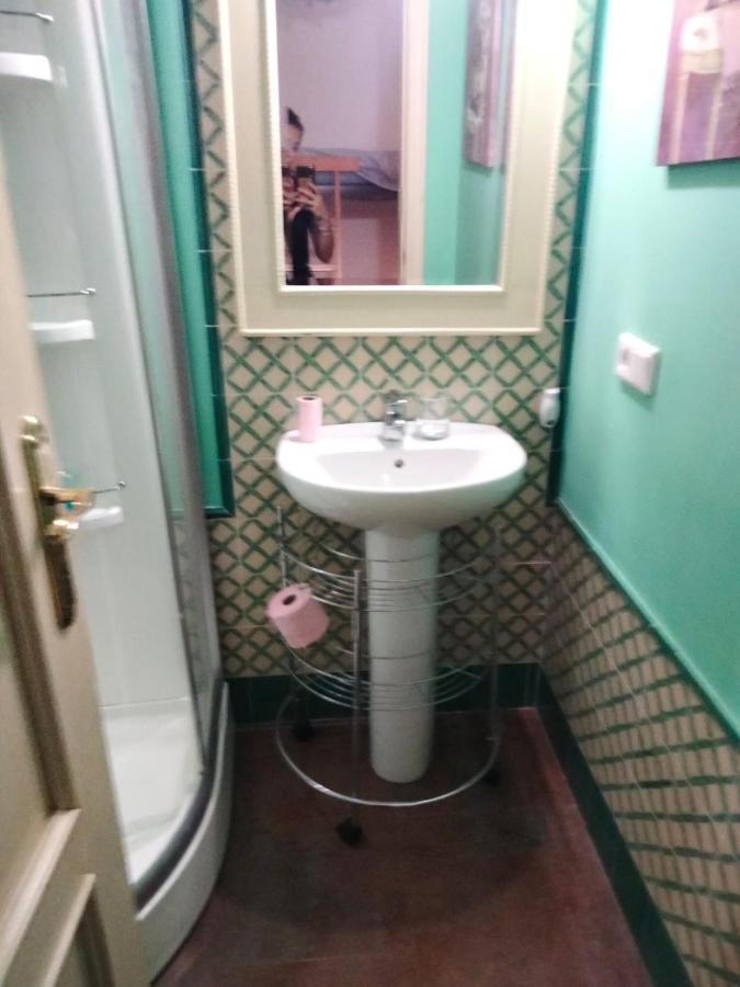 Apartamento En Pleno Centro De Marchena 3 Dormitorios 3 Banos Privados Bagian luar foto
