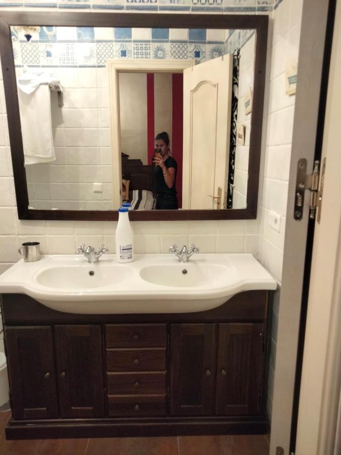 Apartamento En Pleno Centro De Marchena 3 Dormitorios 3 Banos Privados Bagian luar foto