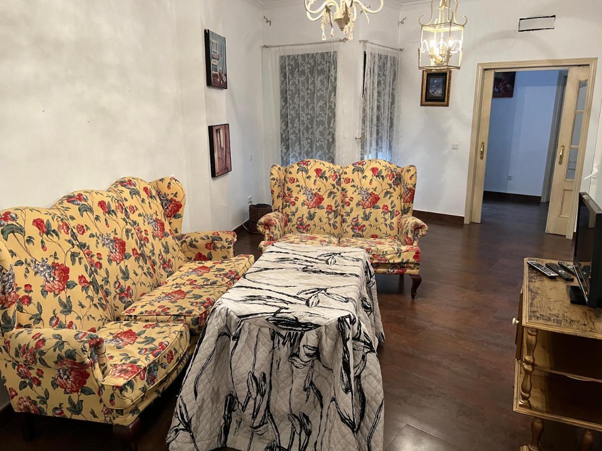 Apartamento En Pleno Centro De Marchena 3 Dormitorios 3 Banos Privados Bagian luar foto