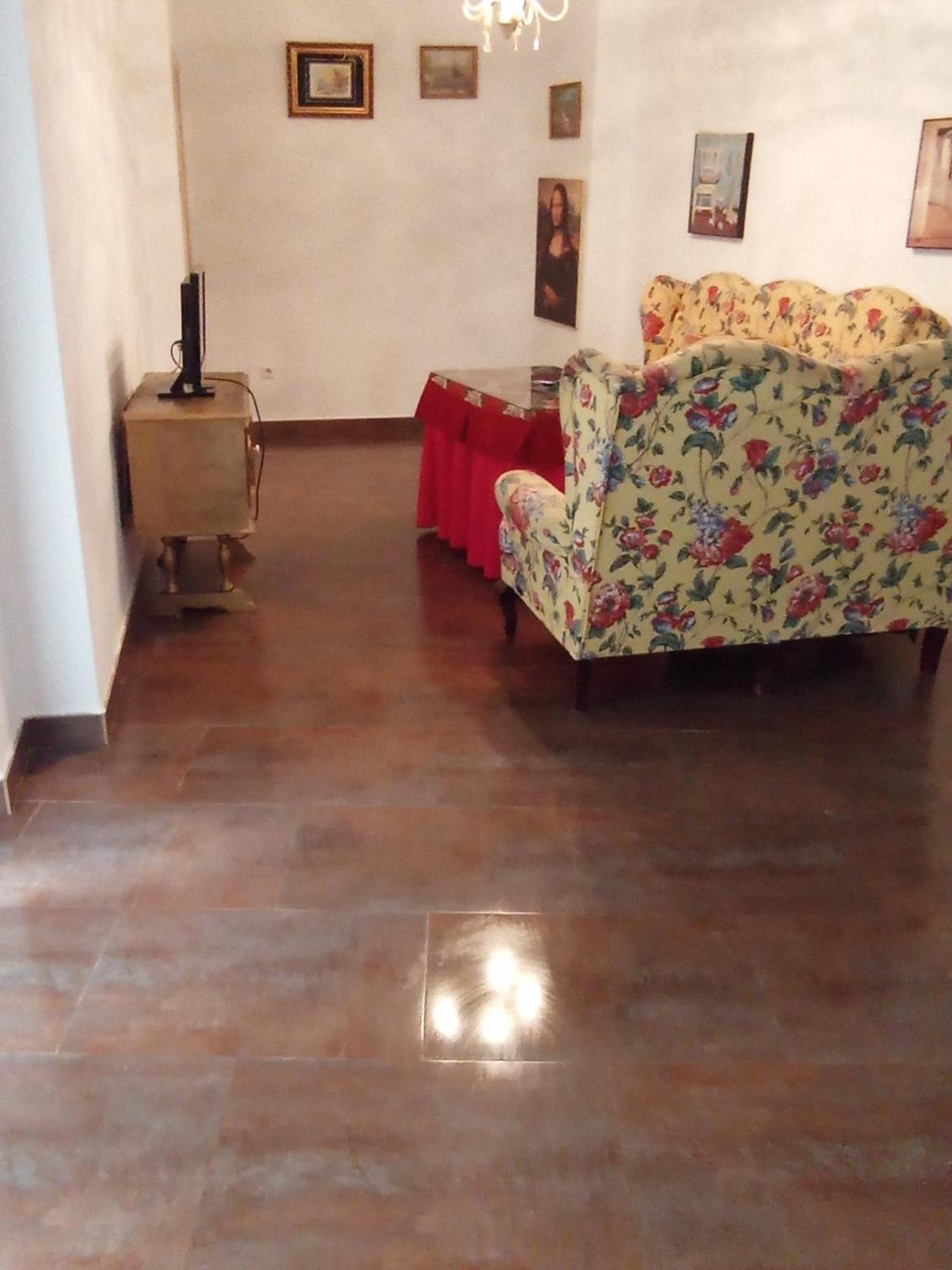 Apartamento En Pleno Centro De Marchena 3 Dormitorios 3 Banos Privados Bagian luar foto