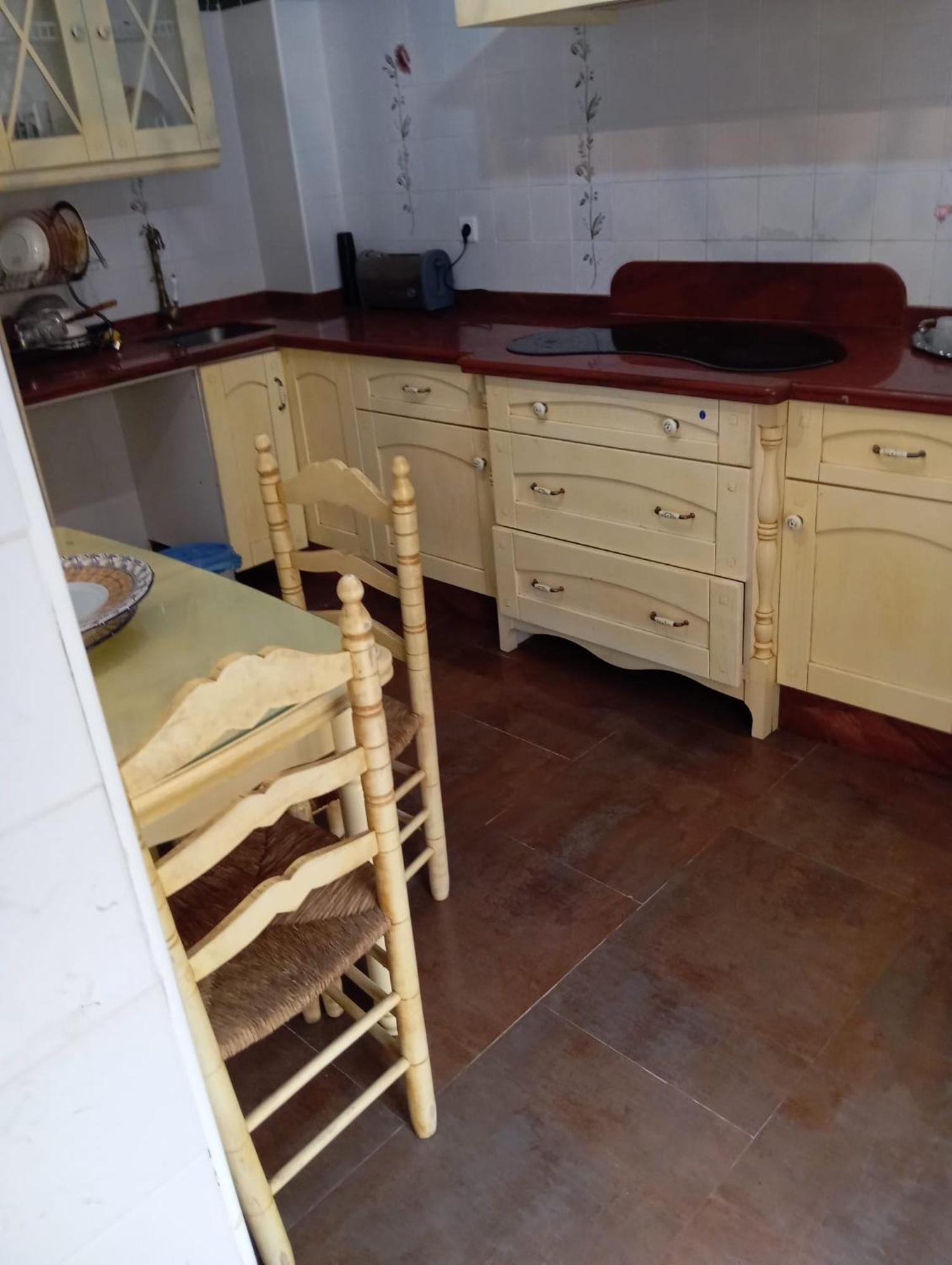 Apartamento En Pleno Centro De Marchena 3 Dormitorios 3 Banos Privados Bagian luar foto
