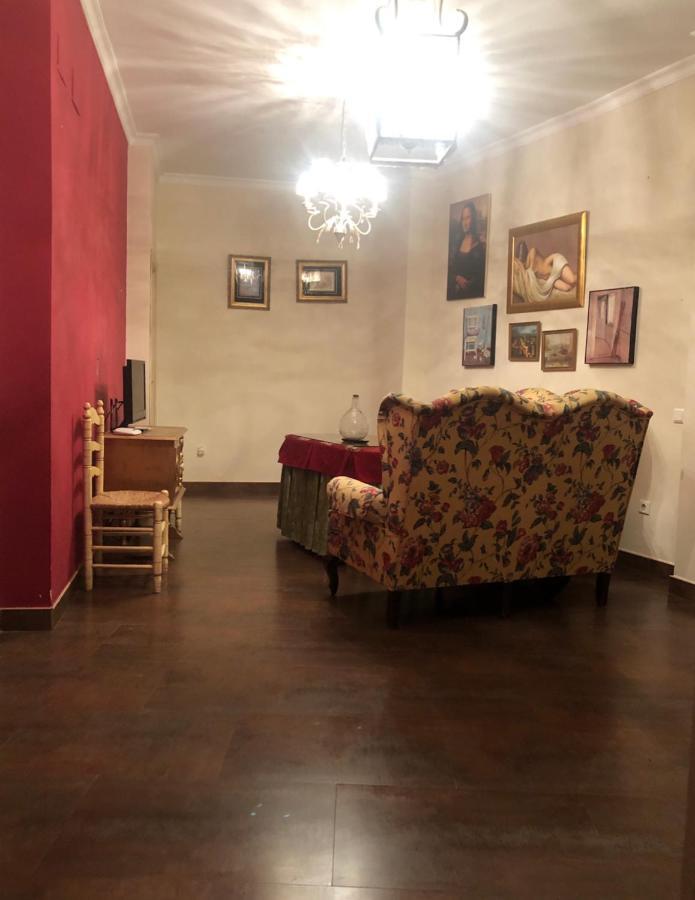 Apartamento En Pleno Centro De Marchena 3 Dormitorios 3 Banos Privados Bagian luar foto