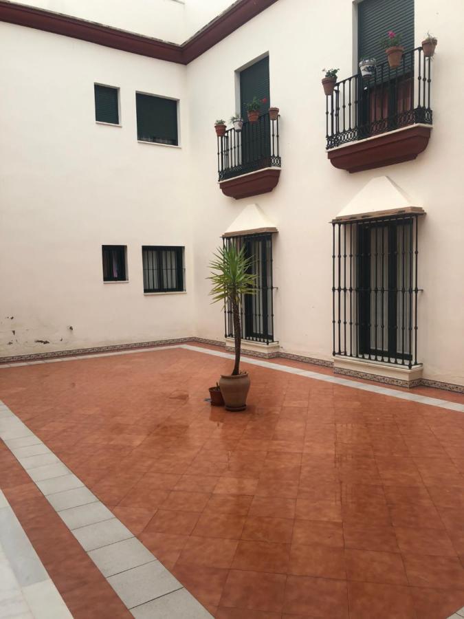 Apartamento En Pleno Centro De Marchena 3 Dormitorios 3 Banos Privados Bagian luar foto