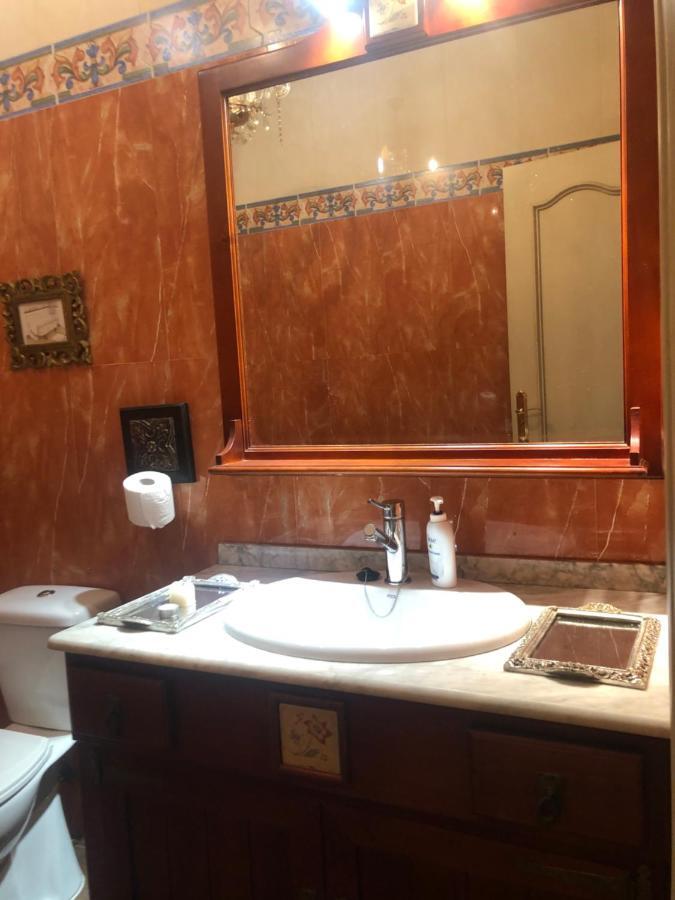 Apartamento En Pleno Centro De Marchena 3 Dormitorios 3 Banos Privados Bagian luar foto