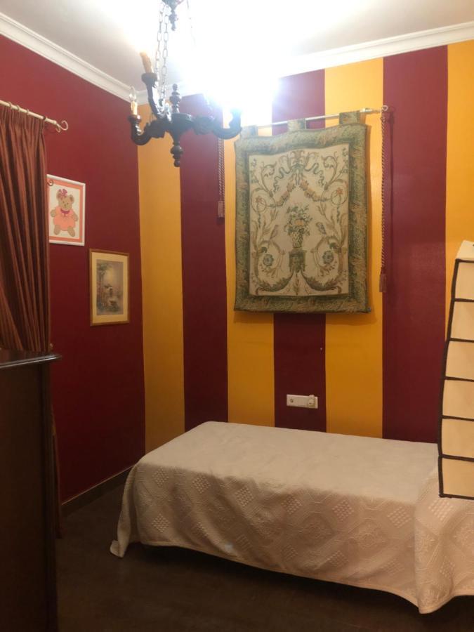 Apartamento En Pleno Centro De Marchena 3 Dormitorios 3 Banos Privados Bagian luar foto